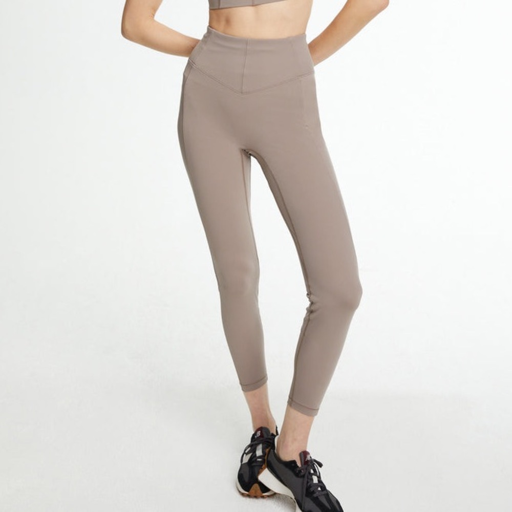 Le Ore Bandier Andria Mink Tan High Waisted 7/8 Leggings